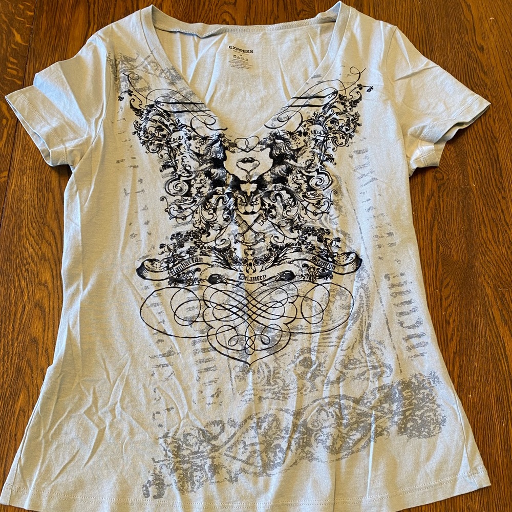 Express Tee, Size Medium - image 1